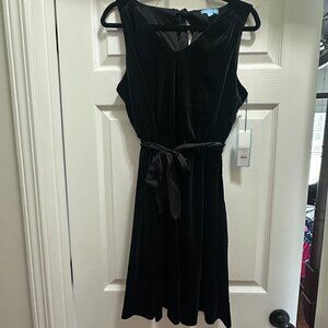 NWT Draper James RSVP Size M Black Velvet Sleeveless Cocktail Dress
